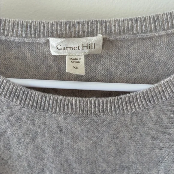 Garnet Hill Essential Cashmere Cropped Sweater in Heathered Grey XS - Picture 3 of 5